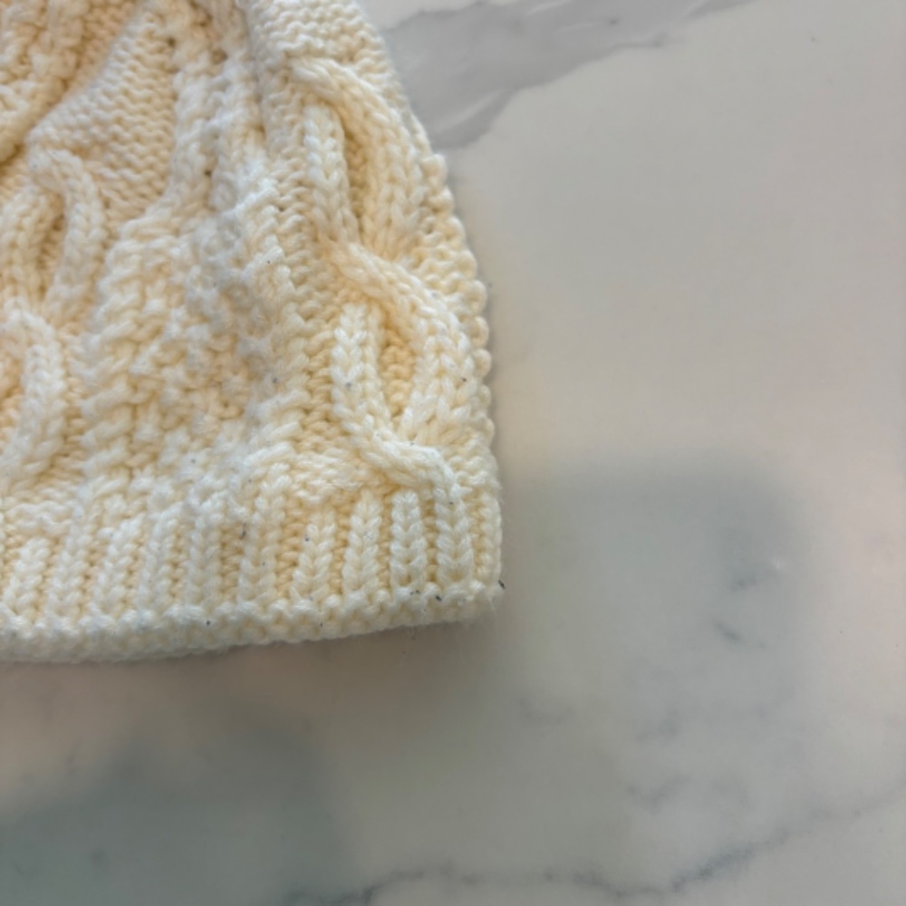 Nike ACG Off White Cable Knit Beanie - Picture 3 of 9